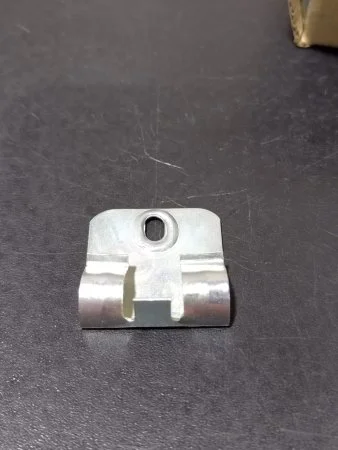 Клипсы к плинтусу MDF Bonkeel (50шт) в Тюмени