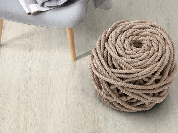 Ламинат Egger PRO 8/33 4V Дуб Кортина белый EPL034 в Тюмени