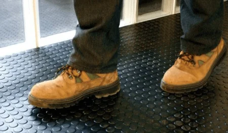 Противоскользящее резиновое покрытие Пятачки (1,0х10м) в Тюмени