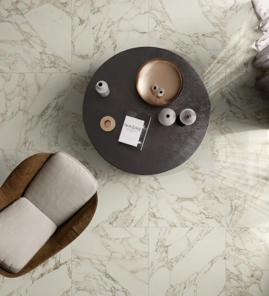 Керамогранит Italon Шарм Делюкс Арабескато Уайт 80х80 (Натуральная и реттифицированная) в Тюмени